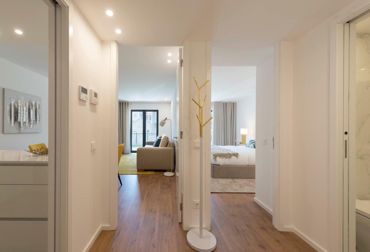 Lovelystay - Downtown Balcony Apartment With Free Parking OOporto Exterior foto